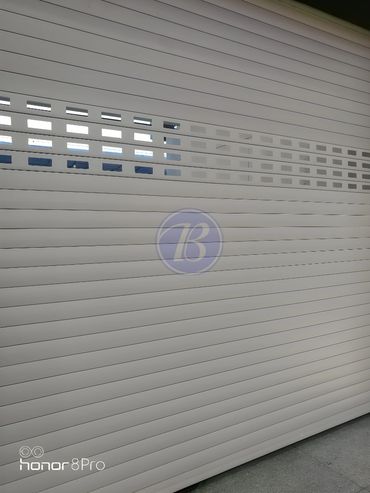 Aluminium Automatic Rolling shutter with Ventilation and light 