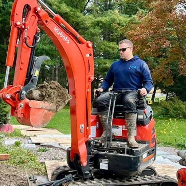 Digging up foundation for excavator 