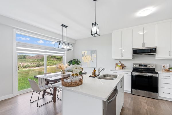 KITCHEN AREA HOME STAGING