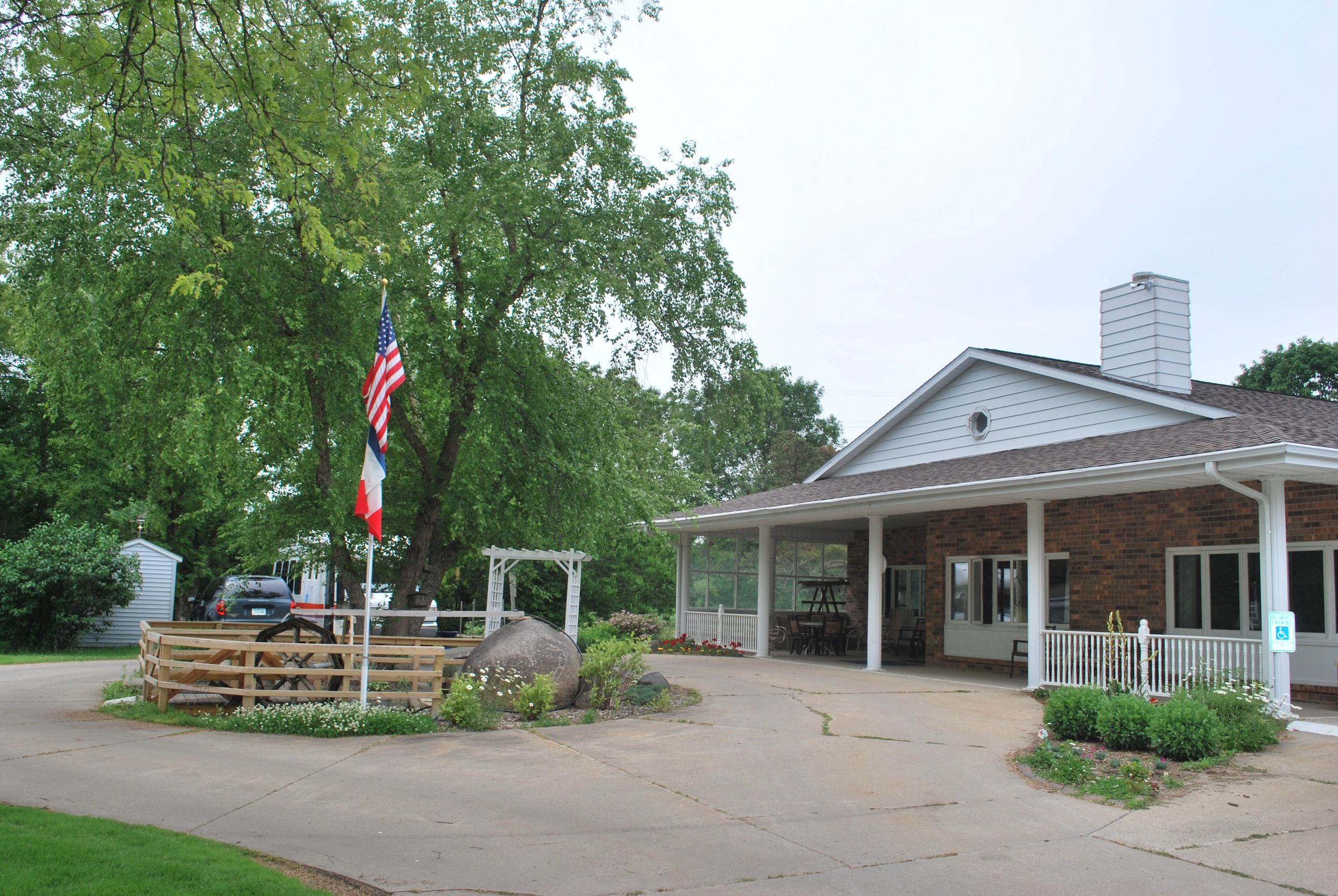 Linn Manor Care Center