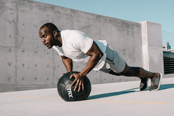 Leap of Faith Fitness | Medicine ball workout at the beach 