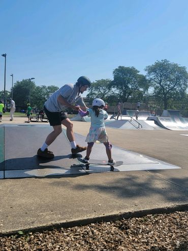 Skate Lessons Chicago Coach at Park Ridge Park DIstrict Skateboarding Camp