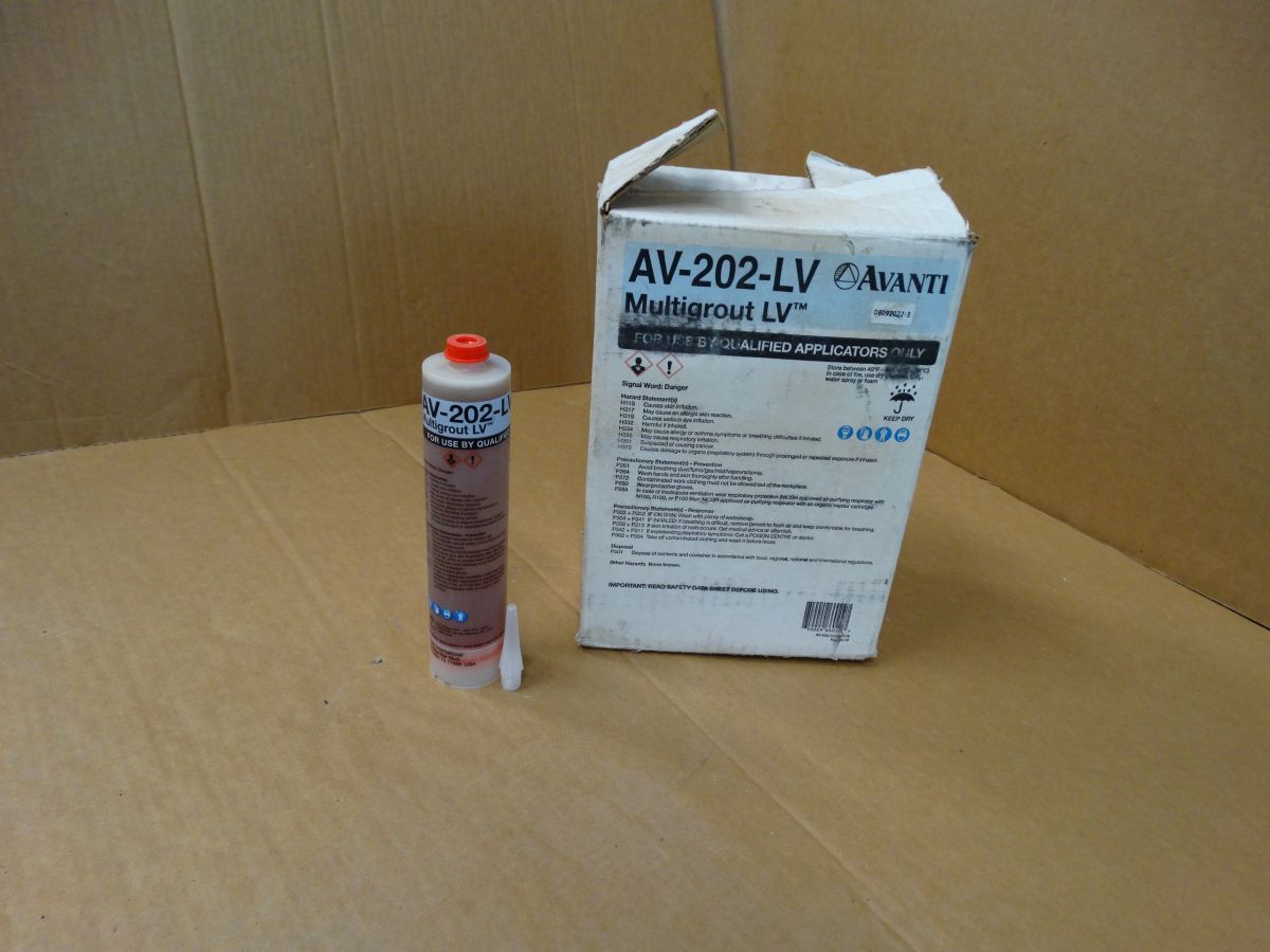 Avanti AV-202-LV Multi Grout Case of 12 Cartridges