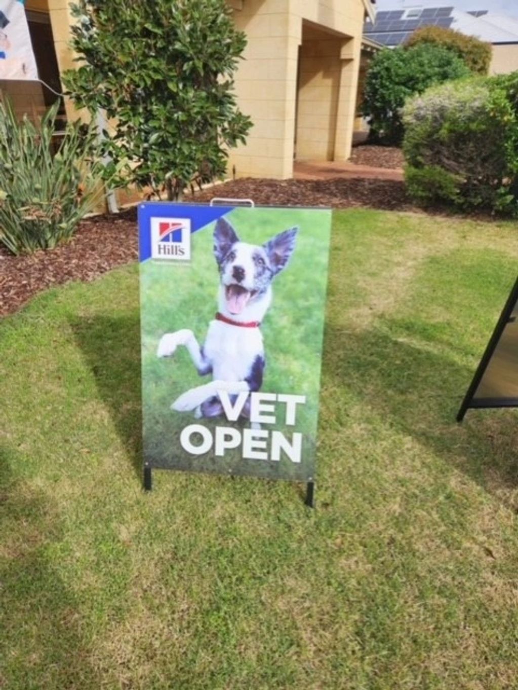 Gwelup vets stock hills food