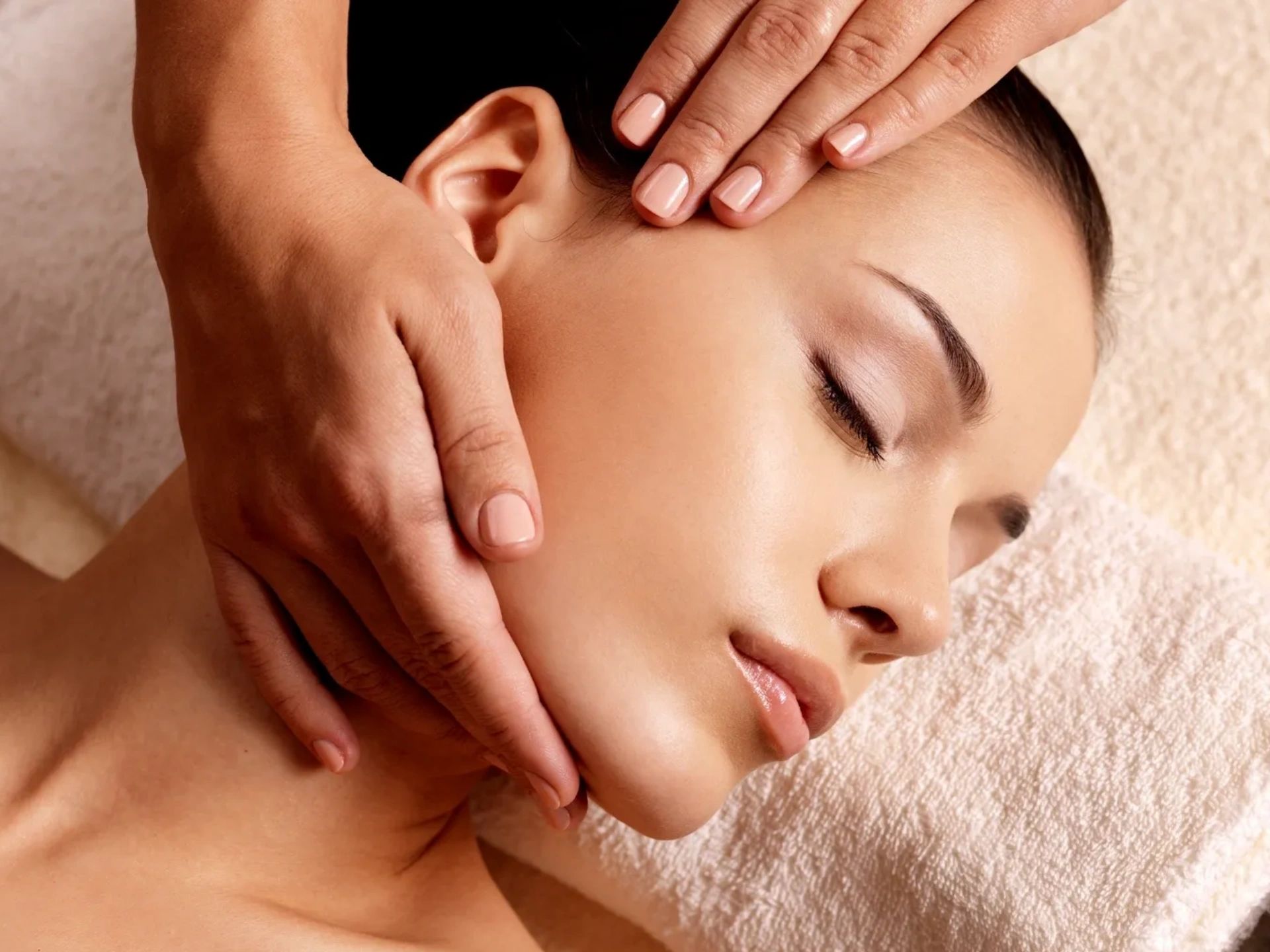 Mel's Wellness logo