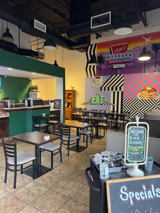 Kiki's Kitchen, homestyle dining in North Lombard Street, Oxnard, photo 5 of 8