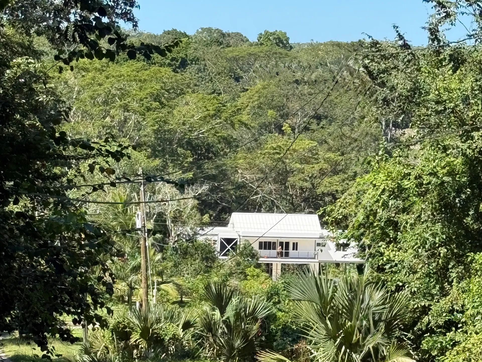 Libélula River Lodge above the Mopan River
