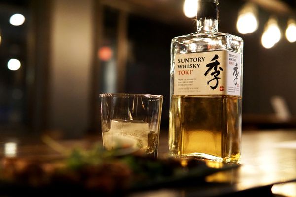Japanese premium whiskey SUNTORY