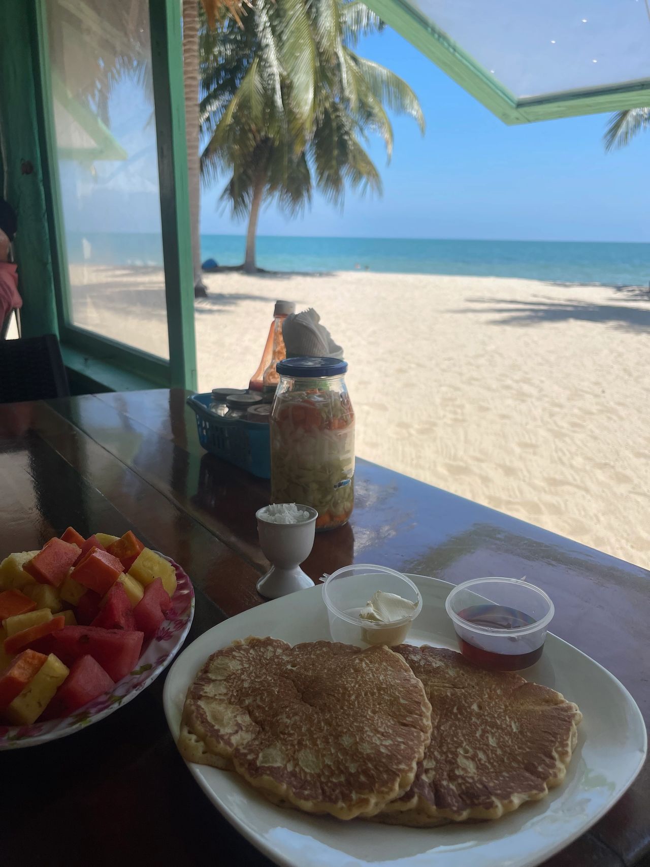 Breakfast on the Beach at De Tatch Breakfast on the Beach at De Tatch