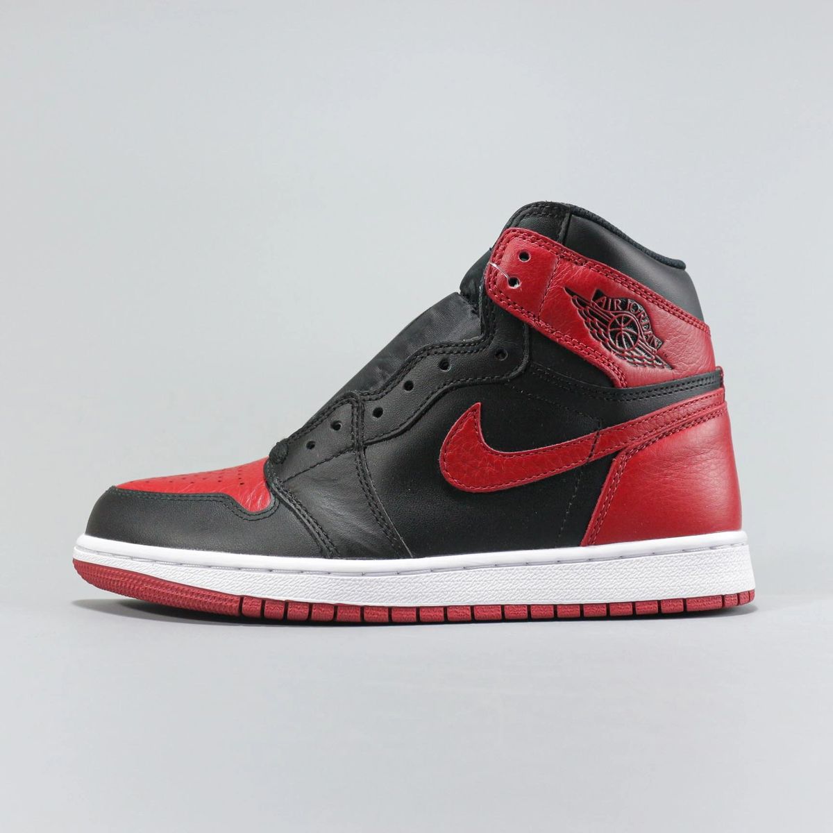 red white black jordan 11 low