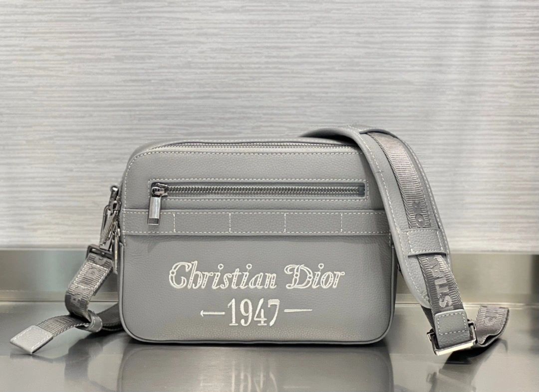 Dior SAFARI MESSENGER BAG Gray Grained Calfskin with 'Christian Dior