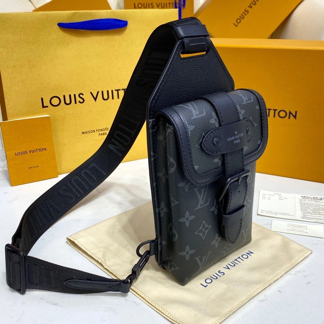 Louis Vuitton Saumur Slingbag M45912