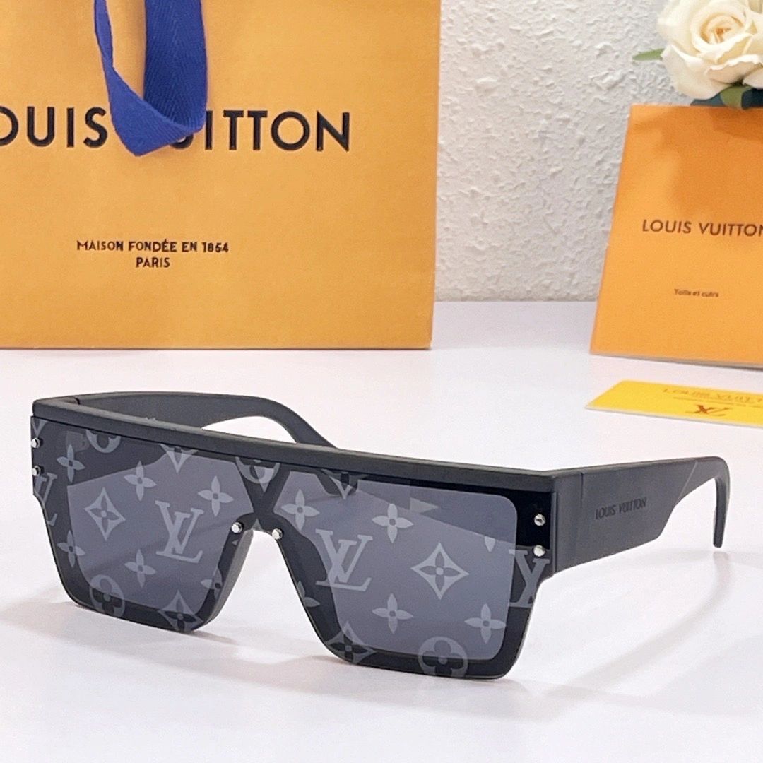 Shop Louis Vuitton Lv Waimea L Sunglasses (Z1671E) by across