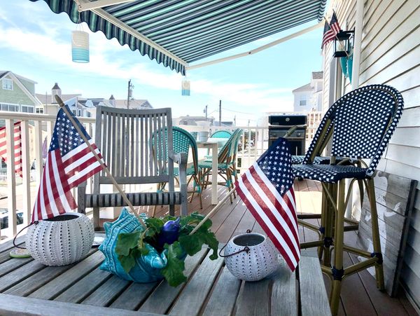 We stage homes at the Jersey shore. N+F serves the Haddonfield NJ area "from city to shore"
