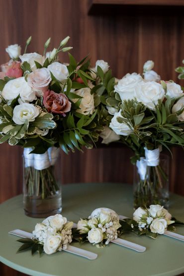 Bouquets de mariée et demoiselles d'honneur - Mariage Montréal - Fleurs par Atelier du Moulin Laval