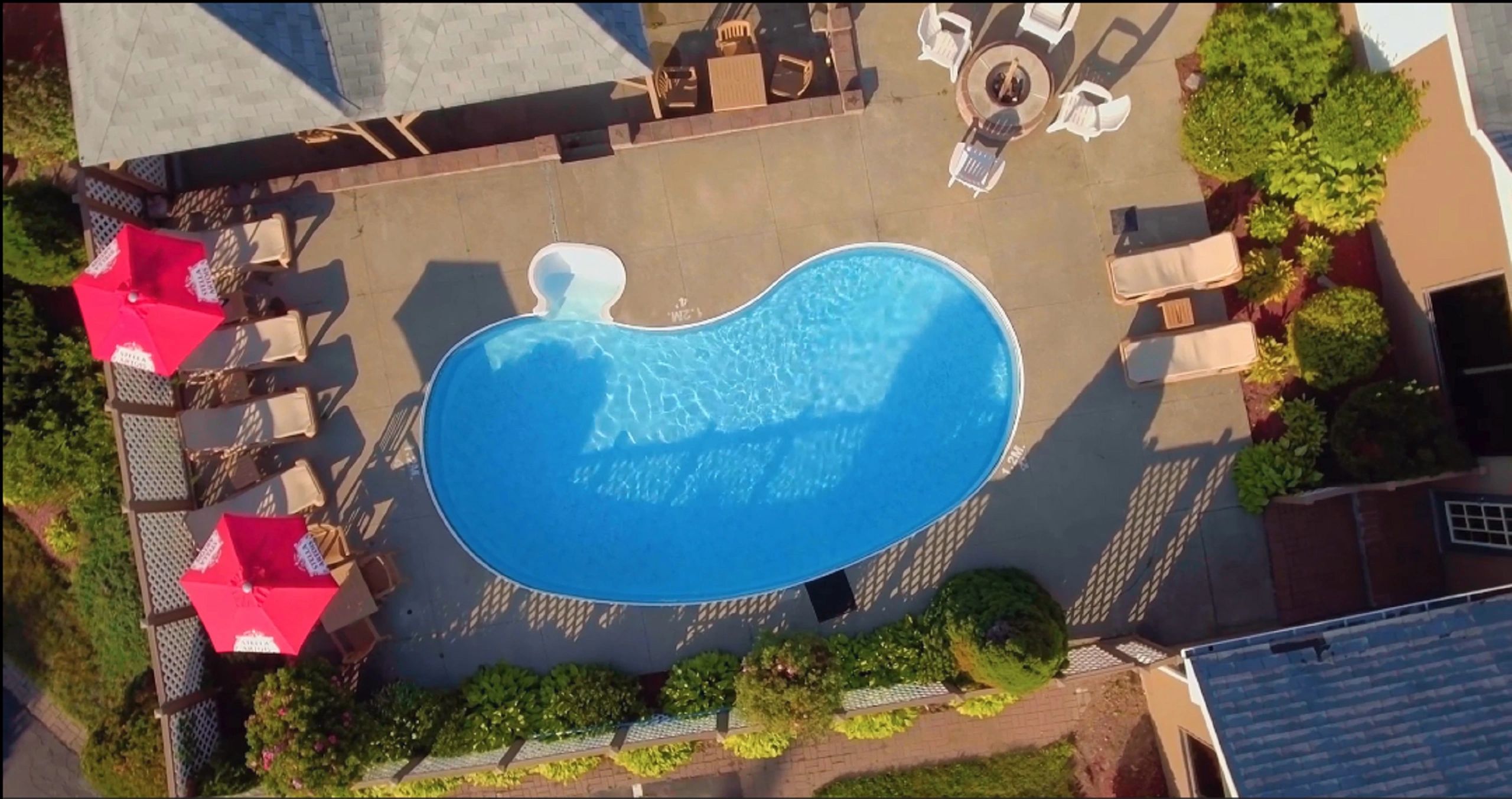 Heated Outdoor Swimming Pool