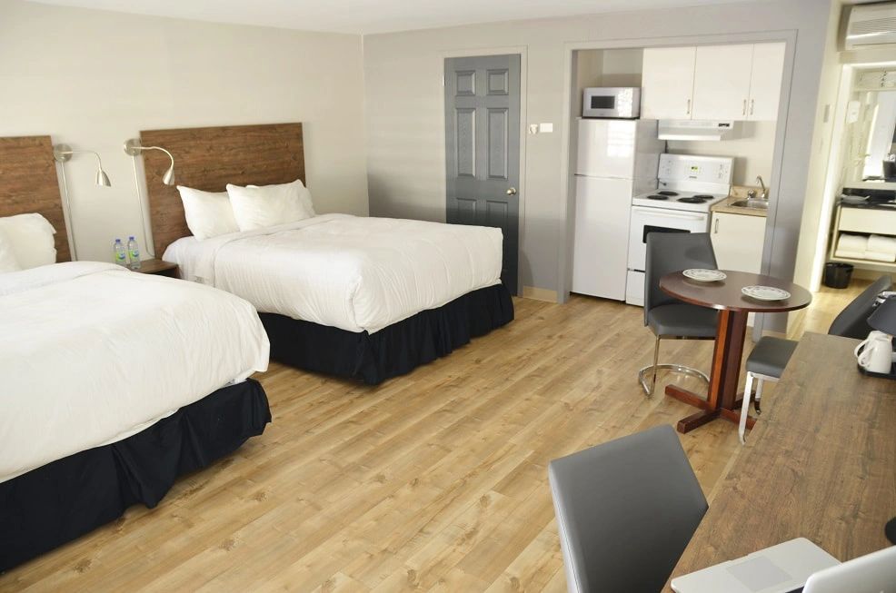 Efficiency Suite with 2 Double beds
