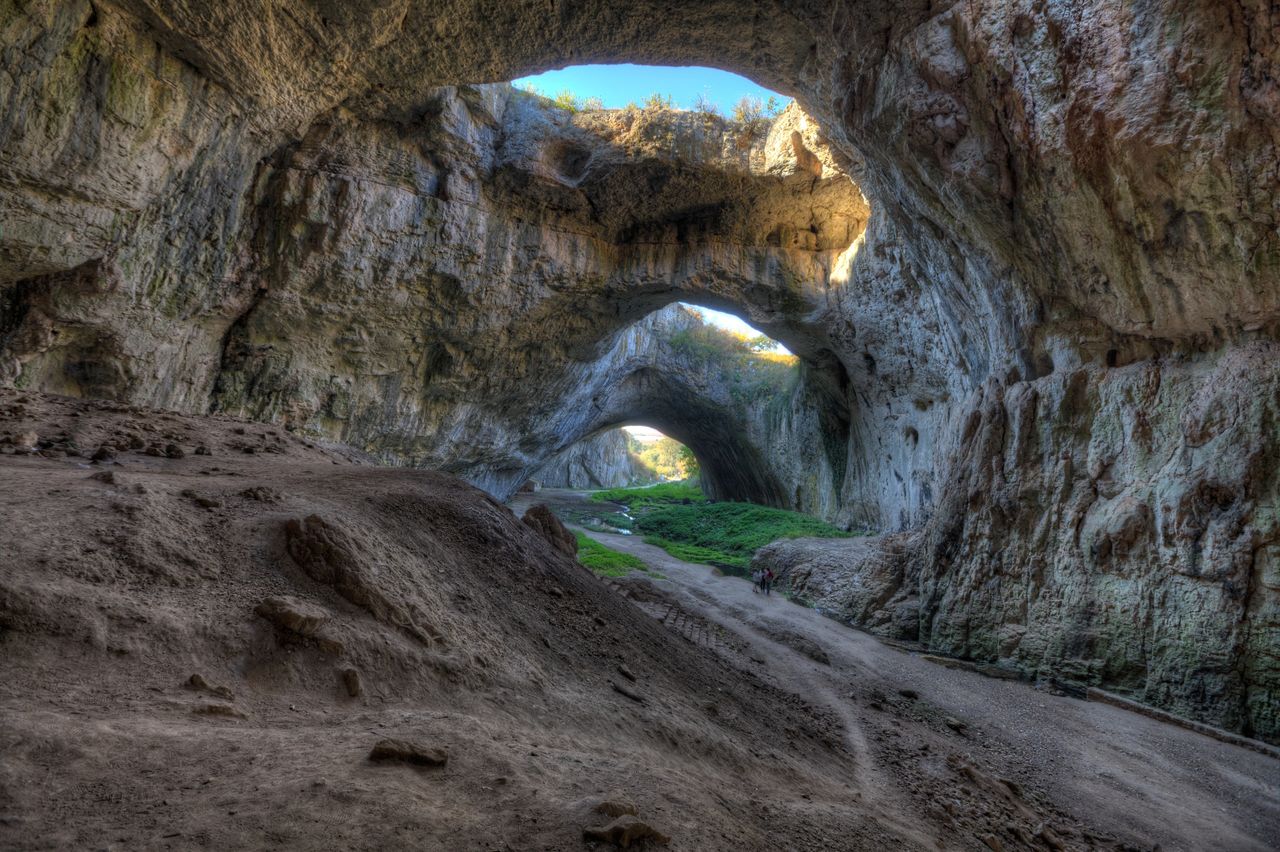 Devetashka Cave