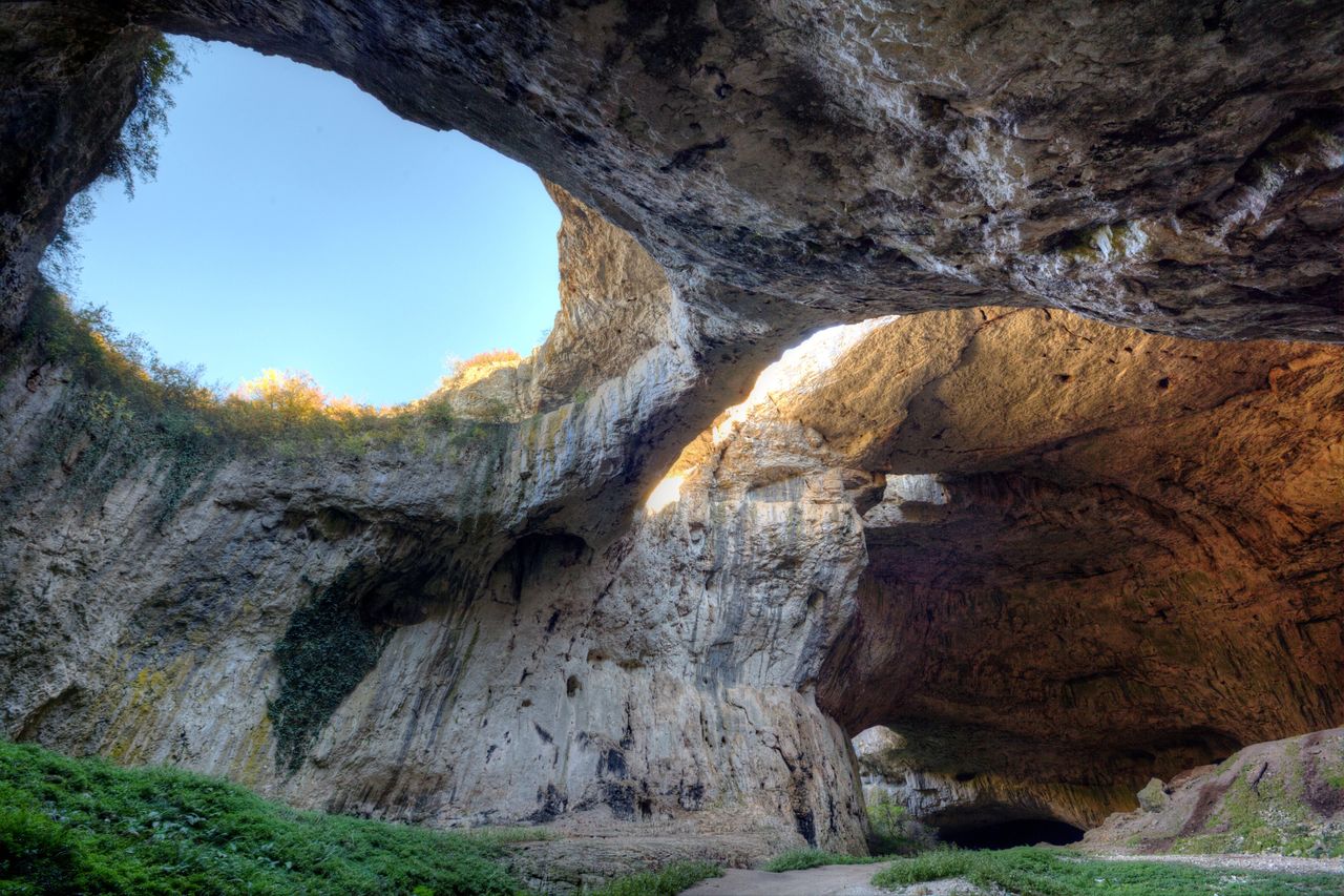 Devetashka Cave