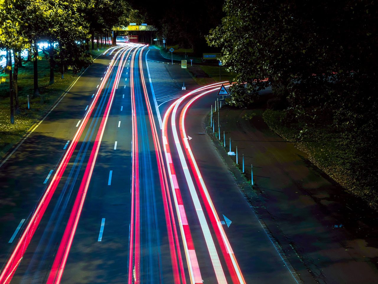 Photographing Traffic Light Trails