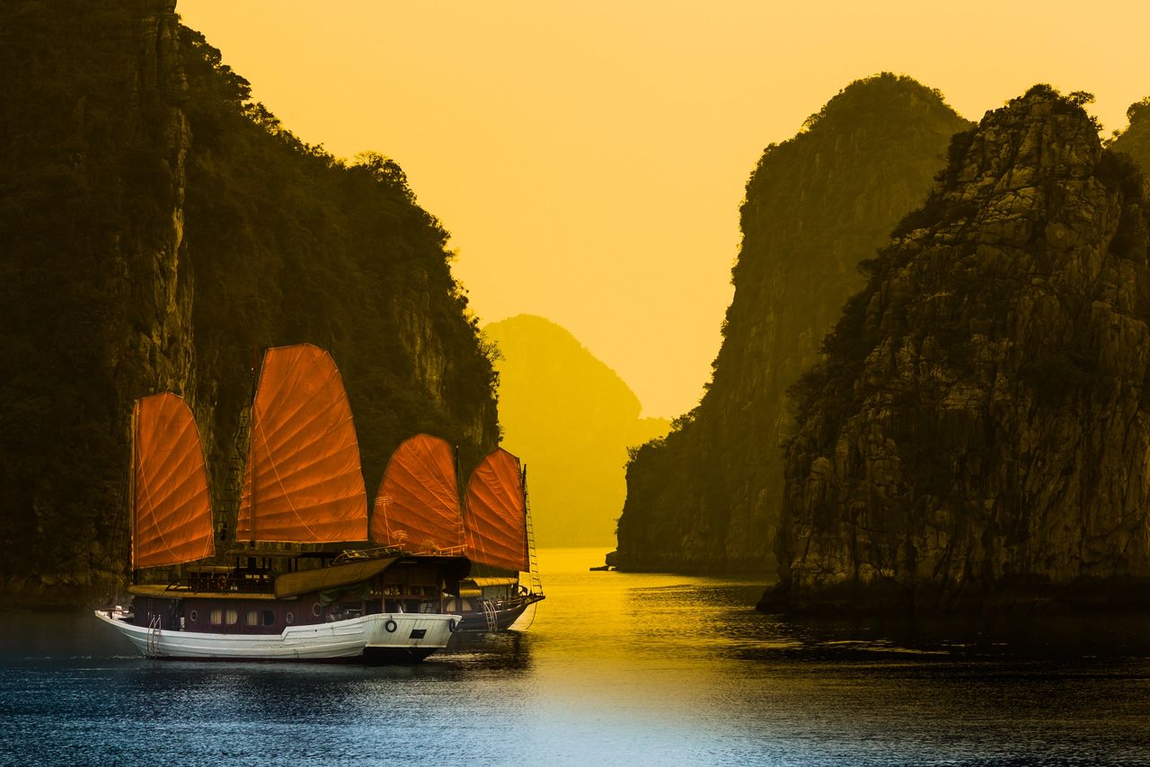 Ha Long Bay