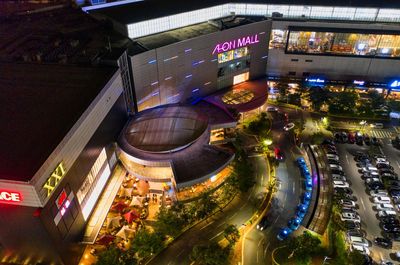 Retail real estate in West Valley shopping mall investment opportunity