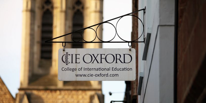 CIE logo sign
