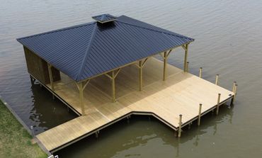 Boathouse on Lake Sinclair 