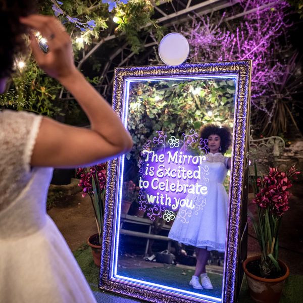 Magic Mirror Photo Booth Custom Touch Screen