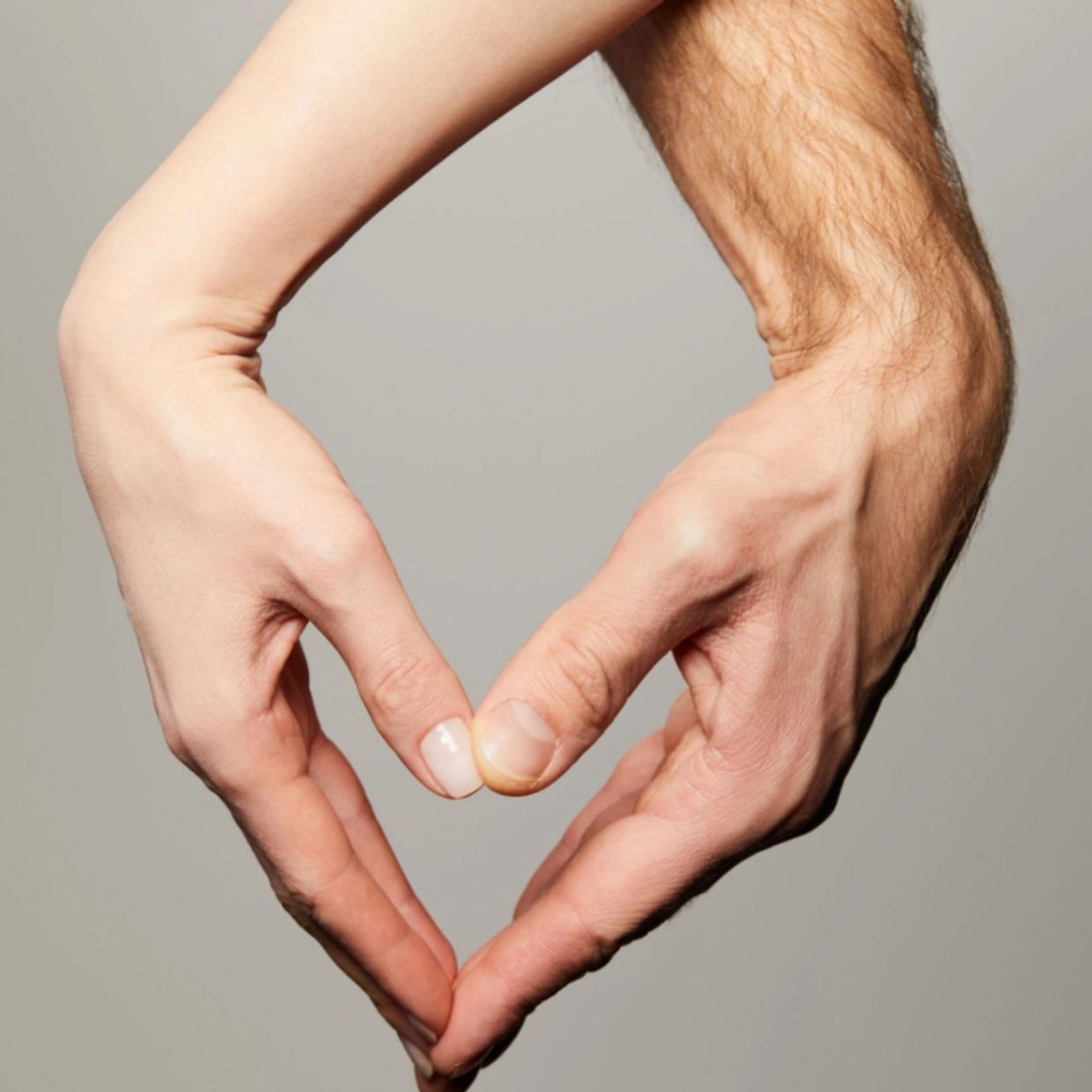 Tantra-Workshop für Paare und Singles. Lerne Kunst der tantrischen Berührung. Tantra einfurungssemin