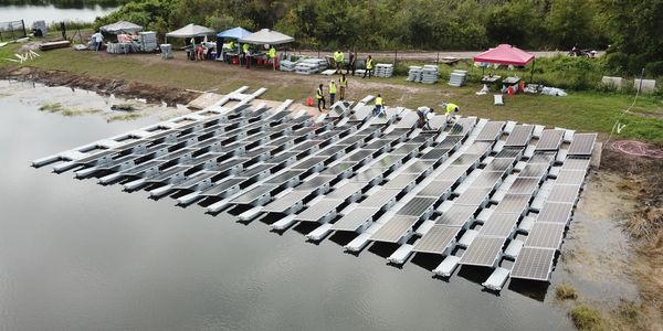 Construction of D3Energy's Floating Solar array at Altamonte Springs