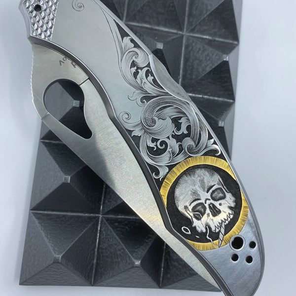 hand engraved knife 24k gold inlay skull scrollwork and geometric design