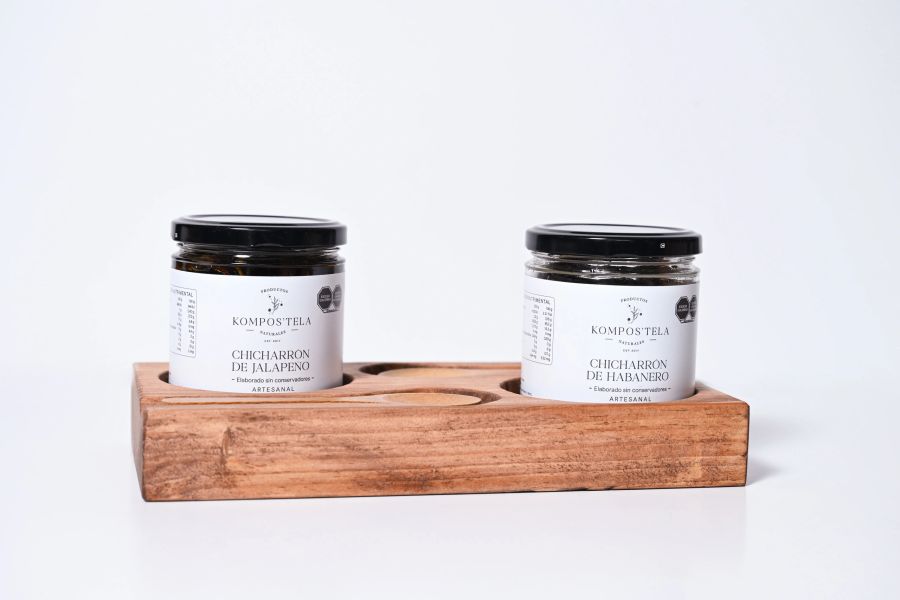 Duo de salsas con base de madera
