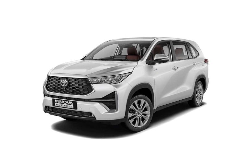 toyota_innova_hycross_super_white.webp