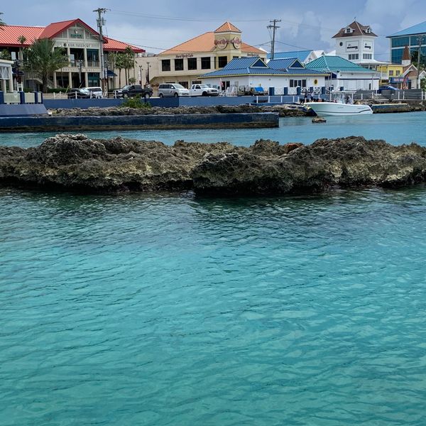 Cruise to Grand Cayman