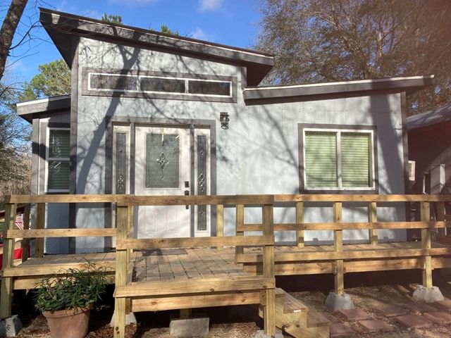 Kingwood ISD students build tiny homes for homeless veterans