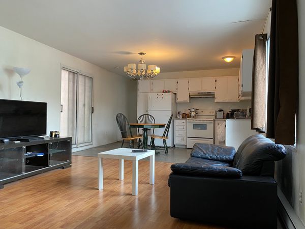 Montreal, Hochelaga-Maisonneuve apartment, 4 1/2 kitchen open space, 2022