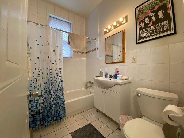 Montreal 3 1/2 apartment for rent in montreal washroom