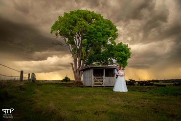 wedding photographer in Kingaroy, south burnett queensland 