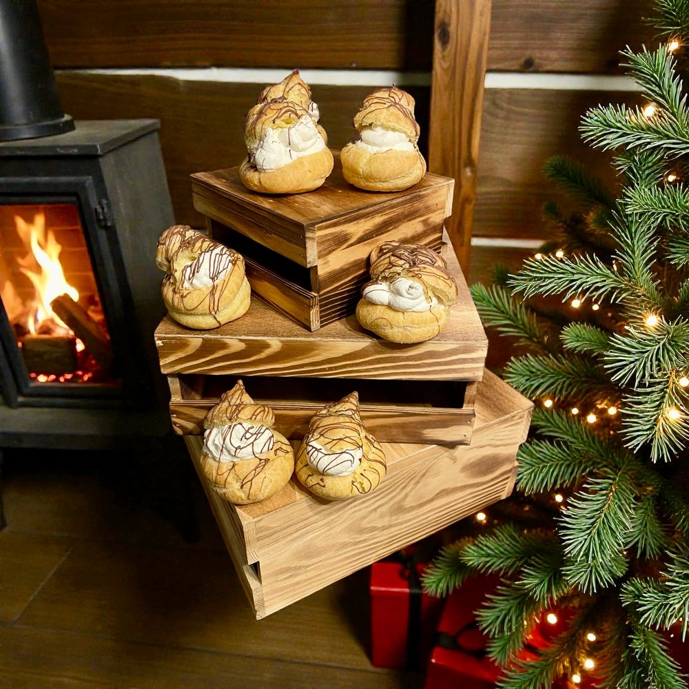 Delicious light & fluffy Pasty with vanilla cream on the inside drizzled with Chocolate 