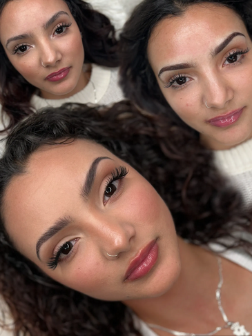 Ombré powder brow transformation. Soft and natural permanent make up. 
