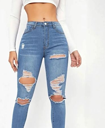 RIPPED JEANS
S,M,L,XL