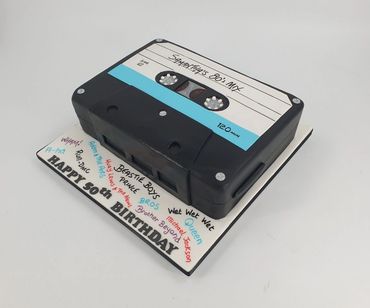 Retro cassette cake