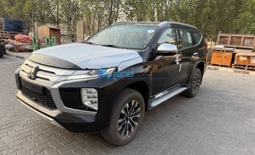(LHD)  Mitsubishi Montero 4x4