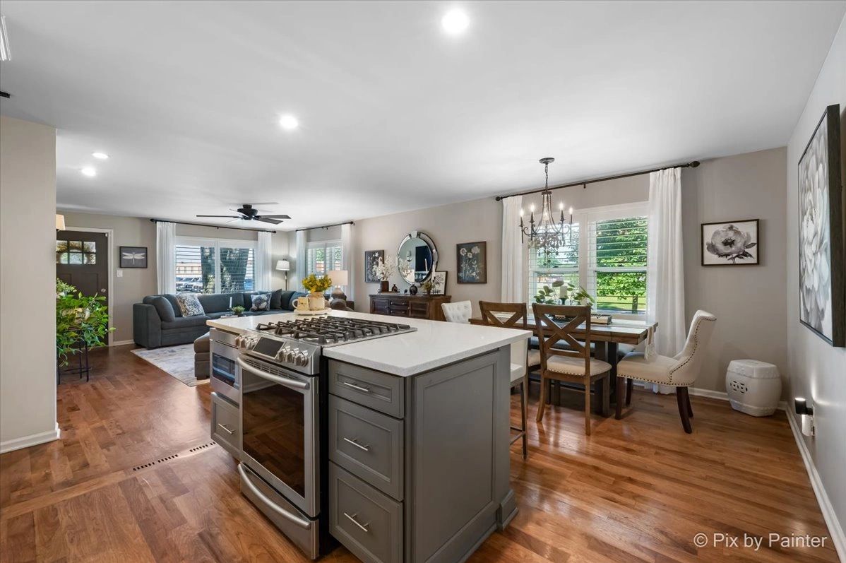 Home preparation tips for sellers preparing to list their home in Roselle, Illinois.