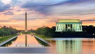 Washington Monument in Washington DC