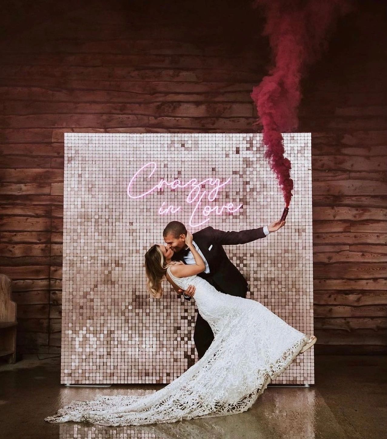 10 tips on how to use Sequin Shimmer Wall for your wedding