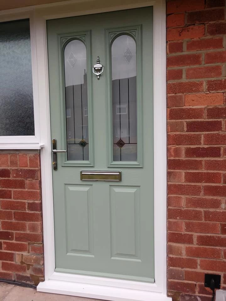 Gorgeous Glass Designs Available to Add to your New Door Design