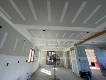 Drywall contractor near me in Windham, sheetrock installers in Maine, drywall company, sheetrockers