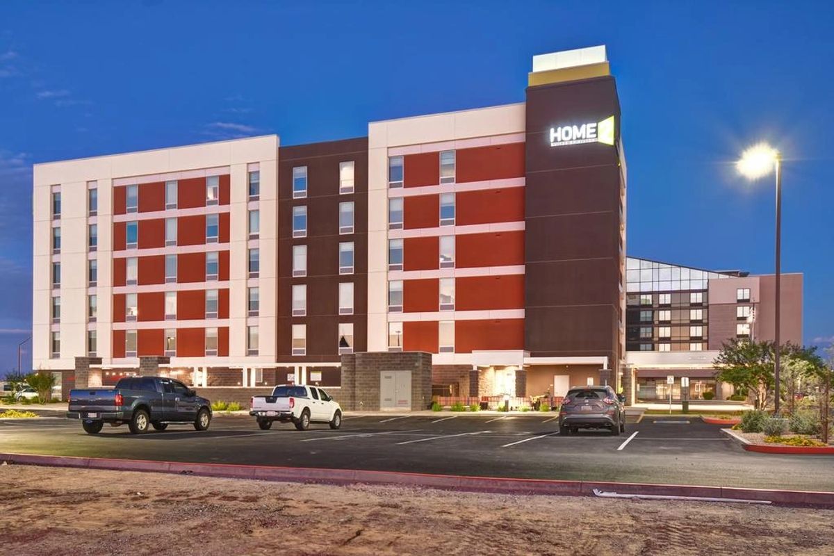 Home2 Suites by Hilton — premium-branded Hilton hotel in Gilbert, AZ | KWB Hotels